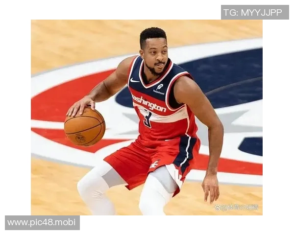 麦科勒姆半场13中9轰22分，老鹰建立起20分领先